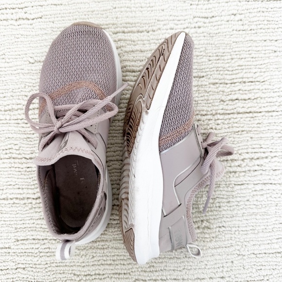 NEW BALANCE FuelCore Nergize Sport V1 Women’s 7 Sneakers Running Cross Trainers - Picture 7 of 7